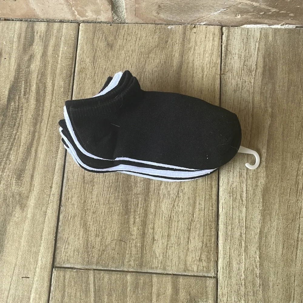 Bundle of Class Club Hoys No Show Socks